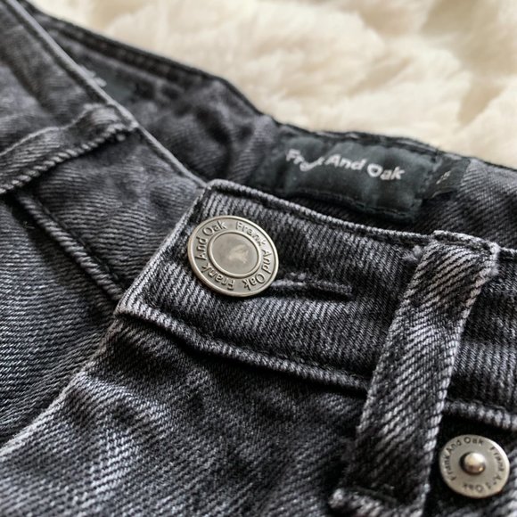 FRANK & OAK | Mom Denim Jeans Black Cropped - Picture 4 of 4